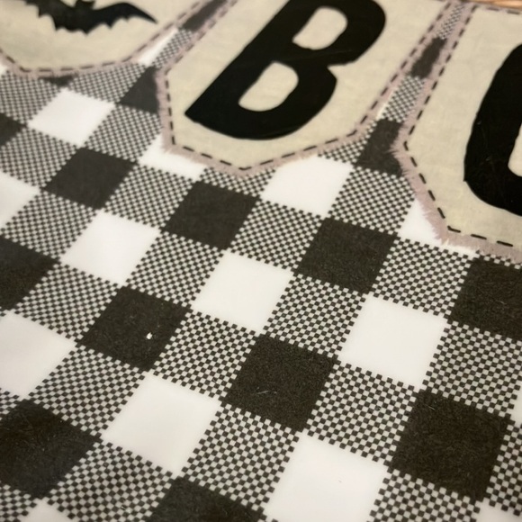 SHABBY CHIC PRE OWNED SET OF 8 BOO Black BUFFALO PLAID MELAMINE PAPER PLATES - Picture 11 of 16